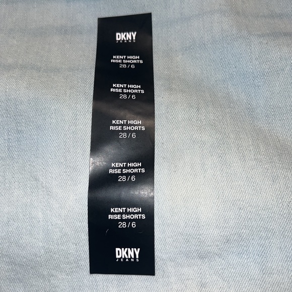 DKNY comfort stretch Shorts - Brand New With Tags - Picture 3 of 8